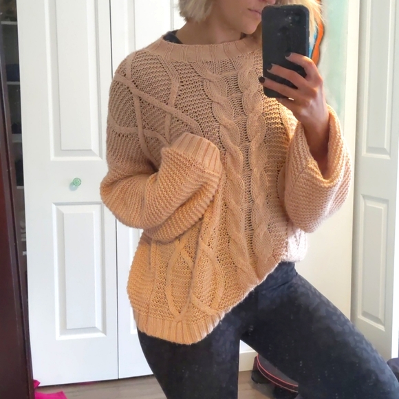 Pink knit - Picture 1 of 1